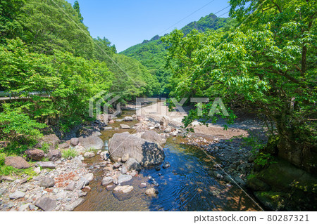 Nakagi River, Nakagi Dam, near the upper reaches of Lake Myogi, the surrounding scenery in early summer. Nakagi River, Nakagi Dam, near the upper reaches of Lake Myogi, the surrounding scenery in early summer. 80287321