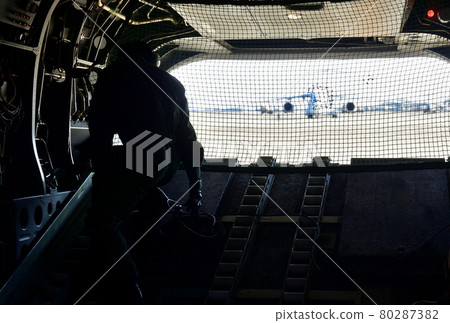 Large transport helicopter CH-47J, experience boarding Large transport helicopter CH-47J, experience boarding 80287382