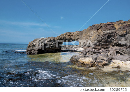 To Vo gate ( The stone gate arch) on Ly Son Island, Quang Ngai Province, Vietnam 80289723