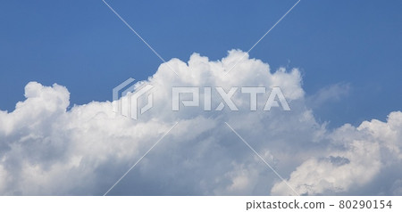 Summer sky, summer clouds, fine weather Summer sky, summer clouds, fine weather 80290154