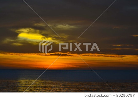 Beautiful sunset beach Beautiful sunset beach 80290797