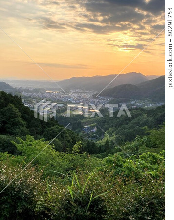 夜景中的山脈 80291753