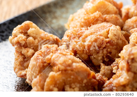 Chicken chicken fried up. 80293640