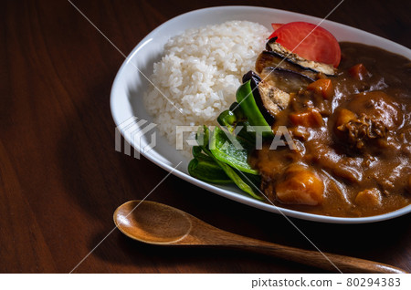 Summer vegetable curry Summer vegetable curry 80294383