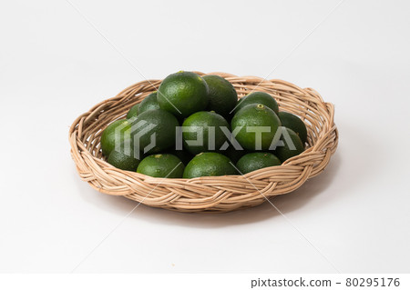 籃子裡的蘇打 80295176