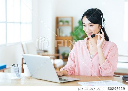 Women's PC Online Conference Telework Remote Work Living Lifestyle Women's PC Online Conference Telework Remote Work Living Lifestyle 80297619