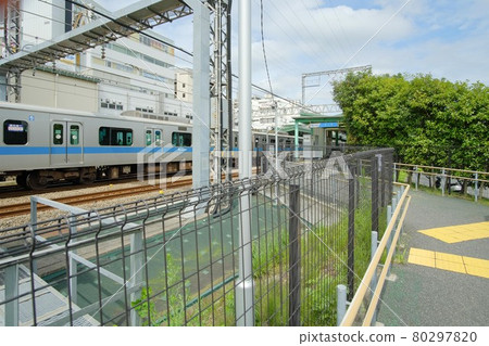 鶴川站南口檢票口 鶴川站南口檢票口 80297820