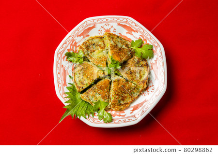 Daikon Persimmon Chinese Dim Sum Dim Sum of turnip cake Chinese cuisine Daikon Persimmon Chinese Dim Sum Dim Sum of turnip cake Chinese cuisine 80298862