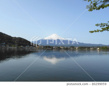 山梨縣河口湖倒置的景色富士和富士山 山梨縣河口湖倒置的景色富士和富士山 80299059