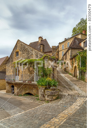 Street in Beynac-et-Cazenac, France Street in Beynac-et-Cazenac, France 80300479