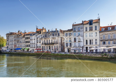 Nive river embankment in Bayonne, France Nive river embankment in Bayonne, France 80300577