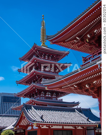 Asakusa worship scenery 80302054