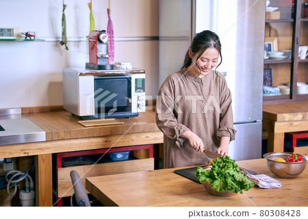 LOHAS lifestyle image 80308428