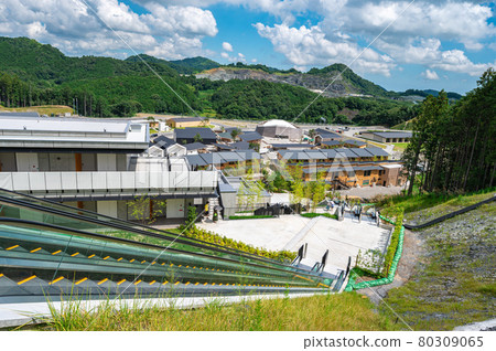 VISON-Large-scale accommodation that has just opened 80309065