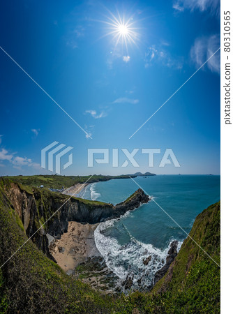 Whitesands Bay beach and cliffs, Wales 80310565