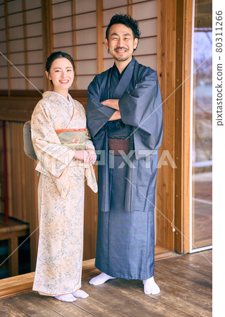 Japanese style women and men 80311266