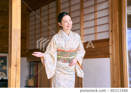 Young landlady hospitality image 80311486