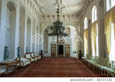 White hall in the summer residence of the Emir of Bukhara. White hall in the summer residence of the Emir of Bukhara. 80315192