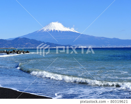 Mt. Fuji from Shimizu coast 80319621