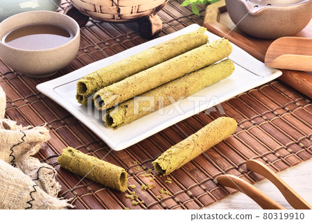 Matcha egg rolls Matcha egg rolls 80319910