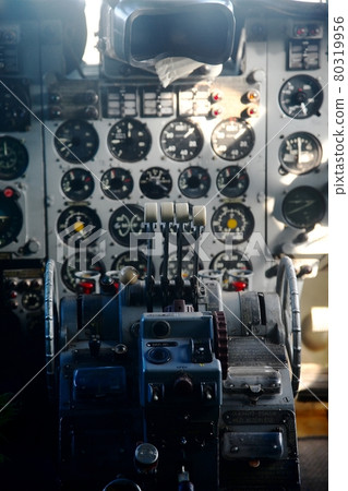 Cockpit 80319956