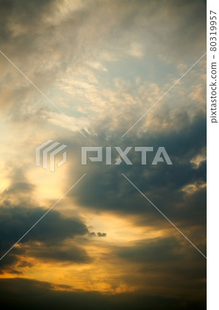 Clouds 80319957