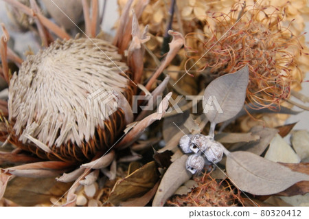 Fashionable swag up Fashionable swag up 80320412