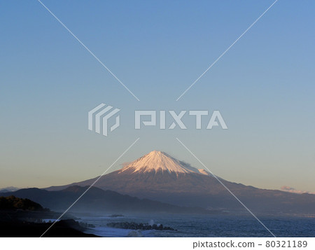 Mt. Fuji from Miho Matsubara 80321189