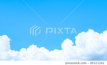 Summer sky 80321262