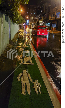 After the rain has passed, the roads are especially clear for pedestrians. After the rain has passed, the roads are especially clear for pedestrians. 80323230