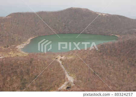 從地藏岳方向看“大沼(這個)”(赤城山/群馬縣) 從地藏岳方向看“大沼(這個)”(赤城山/群馬縣) 80324257