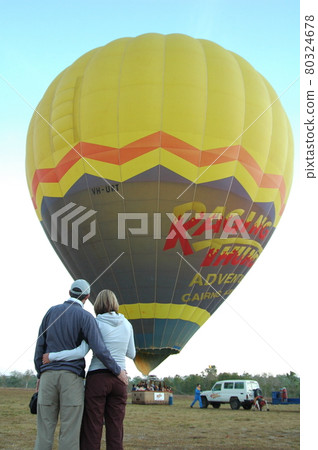 hot air balloon hot air balloon 80324678