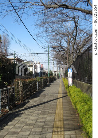Near Arakawa 2-chome stop 80325654