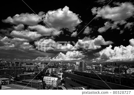 Summer does not come White summer clouds in the blue summer sky 80328727