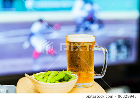 Beer edamame watching sports [summer image] 80329945