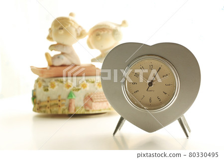 Heart-shaped table clock Heart-shaped table clock 80330495