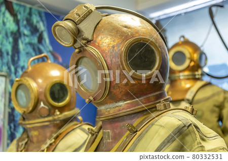 Retro suit of a military diver of the last century 80332531