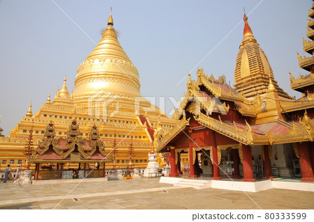 Shwezigon Pagoda (Nyaung U, Myanmar) Shwezigon Pagoda (Nyaung U, Myanmar) 80333599
