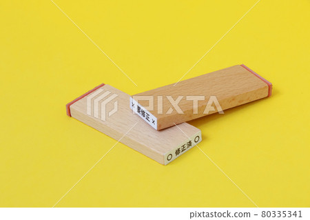 Stamp, seal, stamp, office supplies, office work, stationery, push, wooden, stamp, business, work 80335341