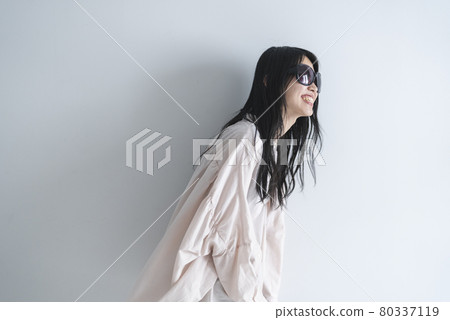 休閒時尚女性 休閒時尚女性 80337119