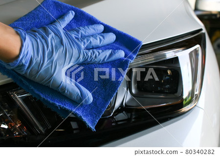 Wipe the body after washing the car Wipe the body after washing the car 80340282
