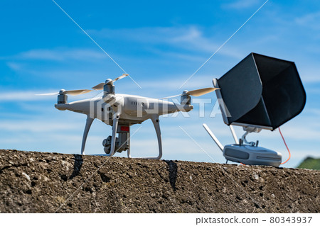 無人機機身及控制器 無人機機身及控制器 80343937