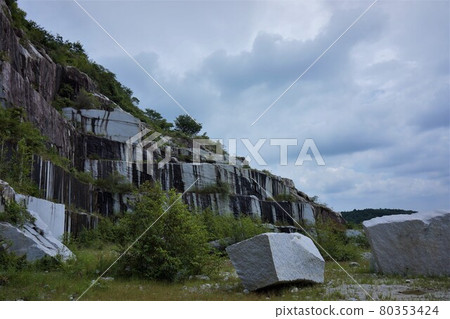 茨城縣笠間市“日本第一石切山脈” 莊嚴感的稻田花崗岩的壯麗景觀（2） 80353424
