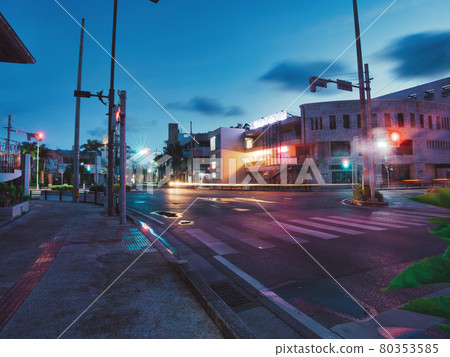 黎明前的石垣島730路口 80353585