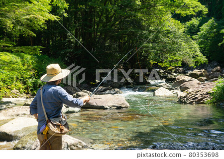 Tenkara mountain stream fishing 80353698