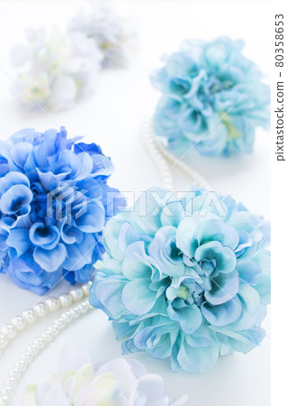 藍色人造花 80358653