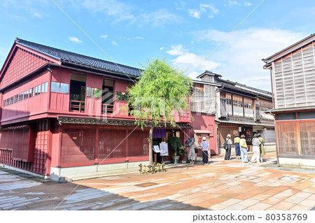 Higashi Chaya district in summer 80358769