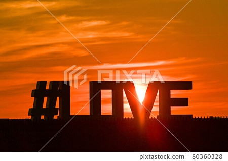 愛和馬託海濱公園的夜景 80360328