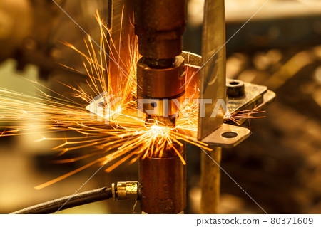 Industrial, automotive spot welding movement Industrial, automotive spot welding movement 80371609