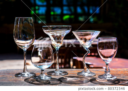 Empty glass in the restaurant Empty glass in the restaurant 80372346